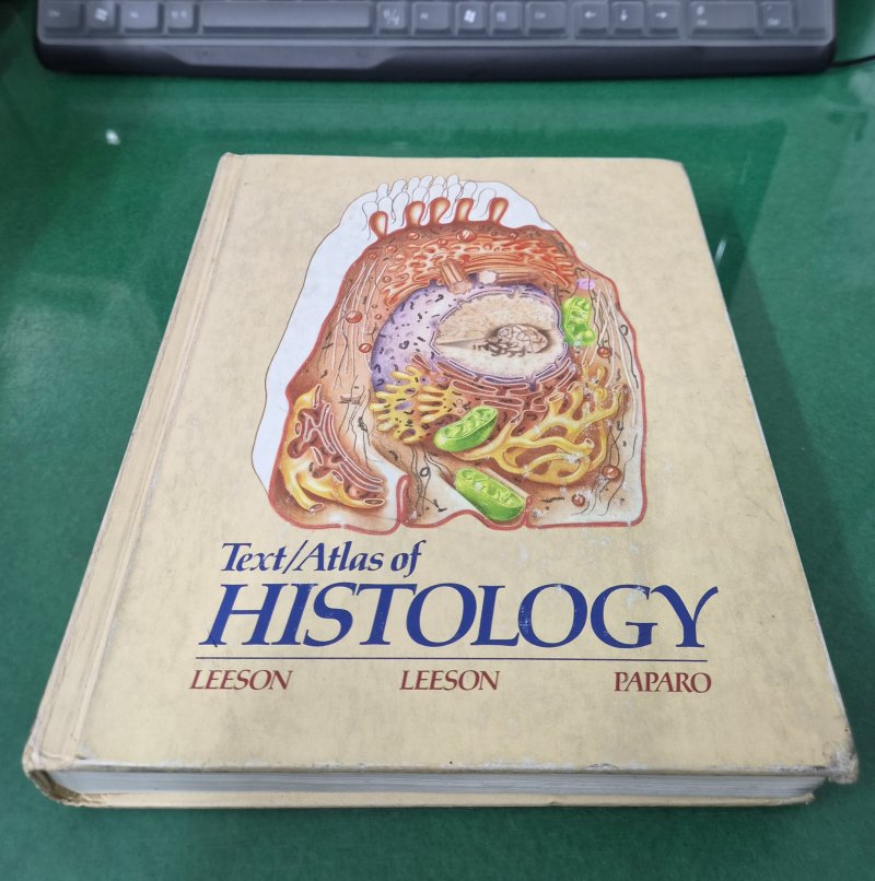 Text/Atlas of Histology